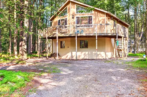126 Maxatawny Dr, Pocono Lake, PA 18347