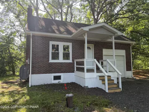 1139 Old Mill Rd, East Stroudsburg, PA 18301