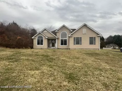 86 Northpark Dr E, East Stroudsburg, PA 18302