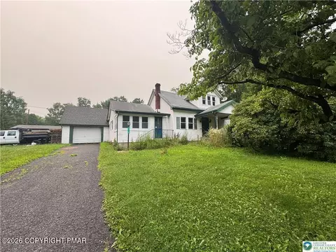 7715 Pohopoco Dr, Kunkletown, PA 18058