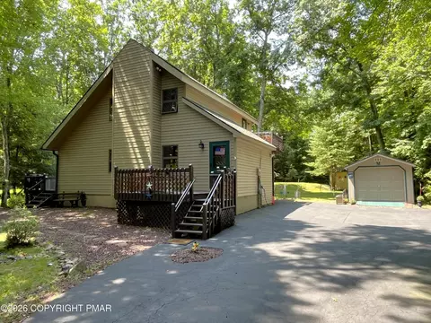 57 Kipling Ln, Albrightsville, PA 18210