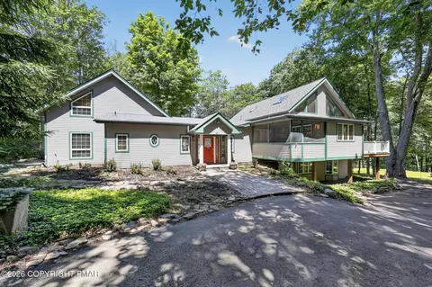 326 Fawn Rd, Pocono Lake, PA 18347