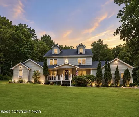 126 Talon Dr, Tannersville, PA 18372