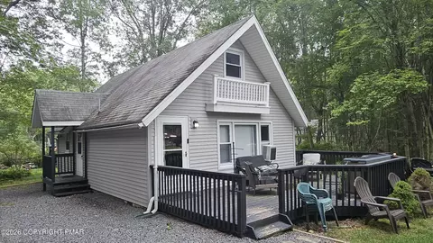 1170 Kinta Cir, Pocono Lake, PA 18347