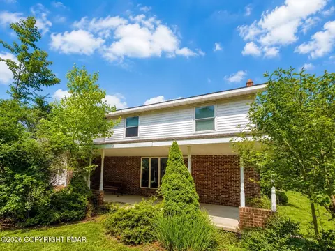 1970 Forest St, Lehighton, PA 18235