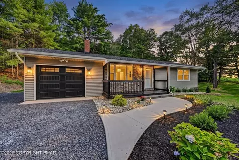 70 Black Bear Cir, Kunkletown, PA 18058