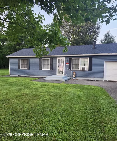 36 Leslie Ln, Jim Thorpe, PA 18229