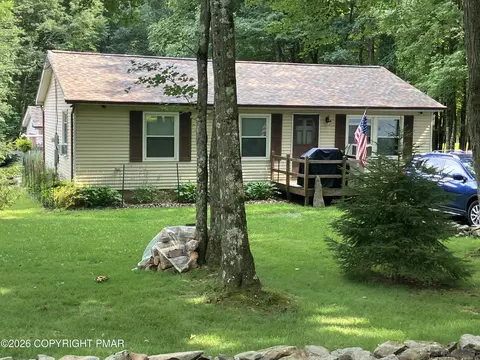248 Tenawa Rd, Albrightsville, PA 18210
