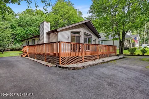 160 Ginsburg Cir, Albrightsville, PA 18210