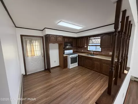 22 S Walnut St, Wilkes Barre, PA 18702