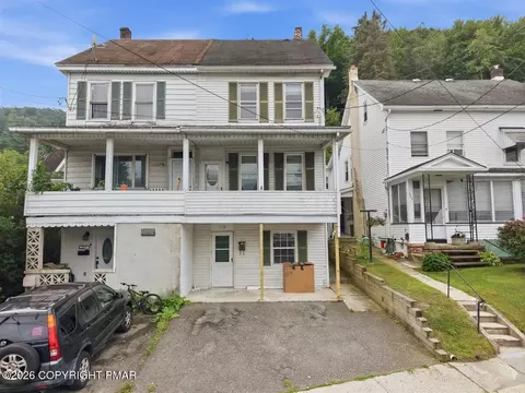223 W High St, Nesquehoning, PA 18240