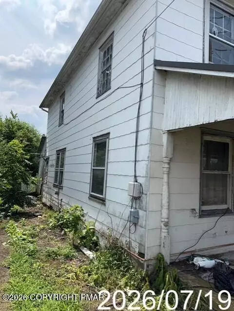 Exterior - 204-206 E 10th St, Berwick, PA 18603 photo 1 of 2