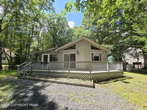 143 Keats Ln, Albrightsville, PA 18210
