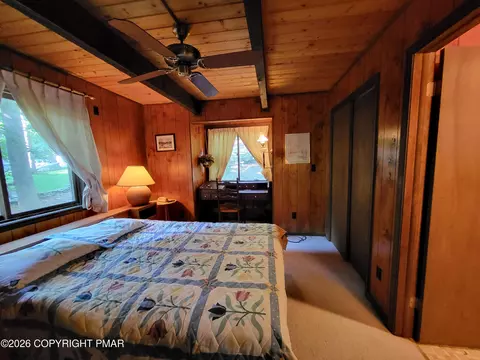 Bedroom - 6384 Decker Rd, Bushkill, PA 18324 photo 1 of 6