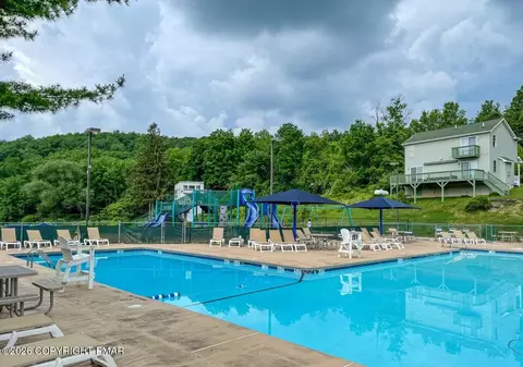 Exterior - 6384 Decker Rd, Bushkill, PA 18324 photo 16 of 29