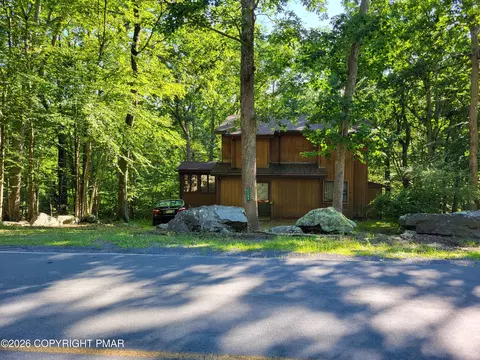 Exterior - 6384 Decker Rd, Bushkill, PA 18324 photo 2 of 29
