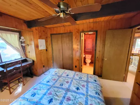 Bedroom - 6384 Decker Rd, Bushkill, PA 18324 photo 2 of 6