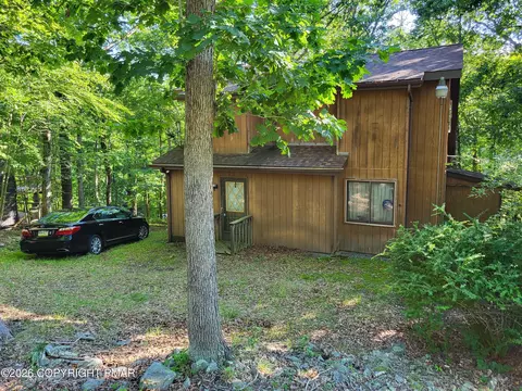 Exterior - 6384 Decker Rd, Bushkill, PA 18324 photo 12 of 29