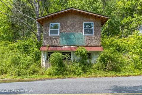 6775 Cherry Valley Rd, Stroudsburg, PA 18360