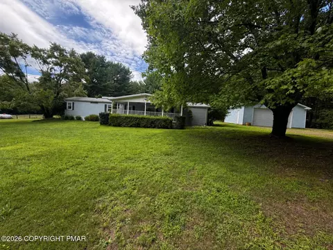 125 Martindale Ct, Saylorsburg, PA 18353