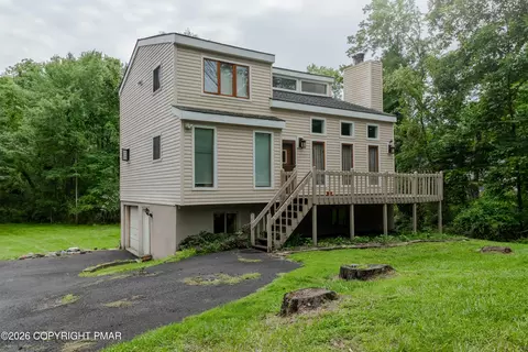 169 Pinewood Dr S, East Stroudsburg, PA 18302