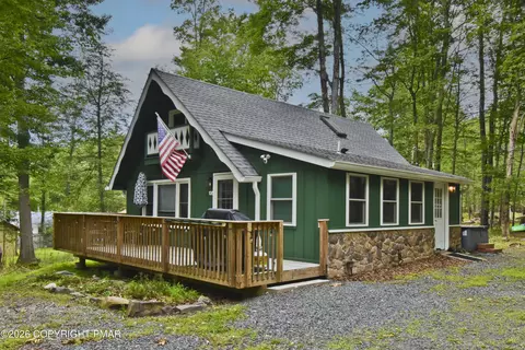 135 Netcong Cir, Pocono Lake, PA 18347