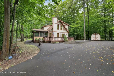 3102 Neshaming Dr, Pocono Lake, PA 18347