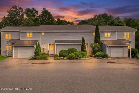 255 Nittany Ct, Mount Pocono, PA 18344