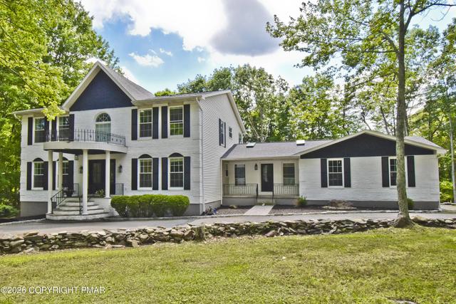 609 Sunlite Ln, Stroudsburg, PA 18360