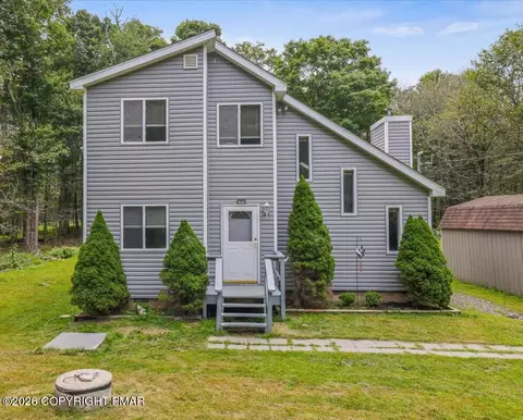 1065 Breezewood Dr, Newfoundland, PA 18445