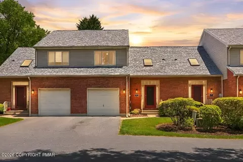 3 Winfield Ct, Easton, PA 18045