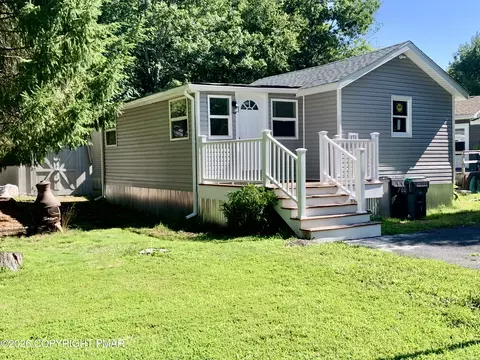 171 Green Mountain Dr, East Stroudsburg, PA 18302
