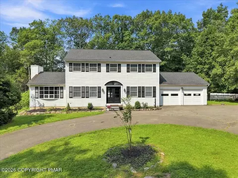 406 Broad Leaf Ln, Stroudsburg, PA 18360
