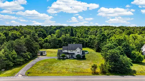1139 Kindling Dr, Blakeslee, PA 18610