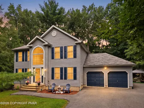 7109 Oakland Ter, East Stroudsburg, PA 18301