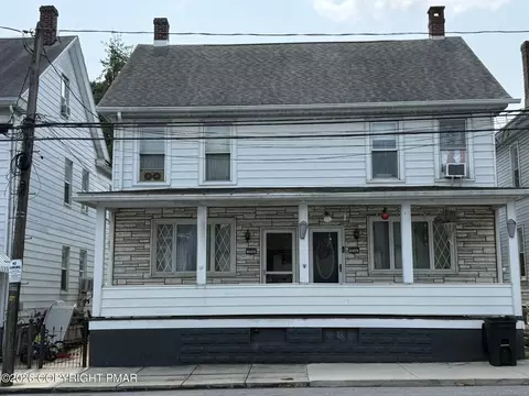 228 E Patterson St, Lansford, PA 18232