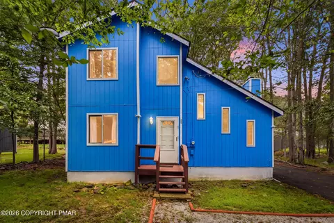 7171 Robinwood Dr, Tobyhanna, PA 18466
