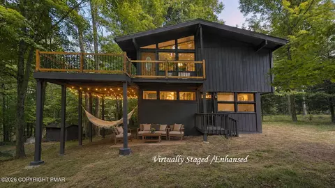 101 Gum Ter, Greentown, PA 18426