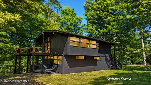101 Gum Ter, Greentown, PA 18426