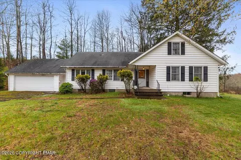 119 Springbrook Rd, Shohola, PA 18458