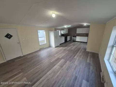 243 Birchwood Estates Ct, Exeter, PA 18643 photo 6
