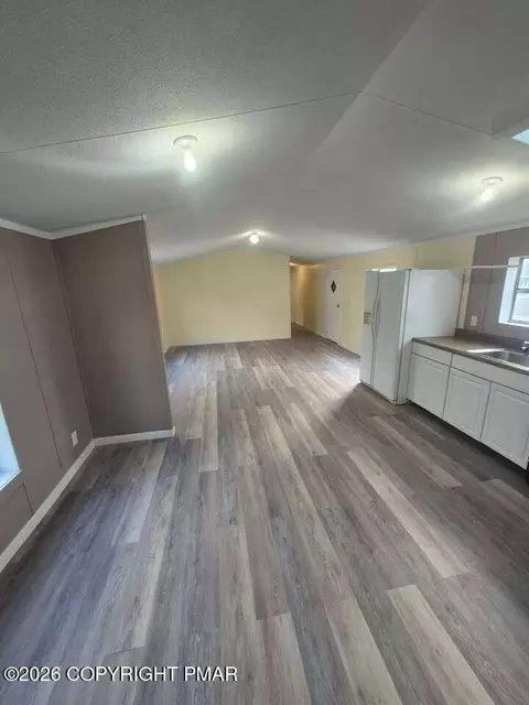 243 Birchwood Estates Ct, Exeter, PA 18643 photo 3