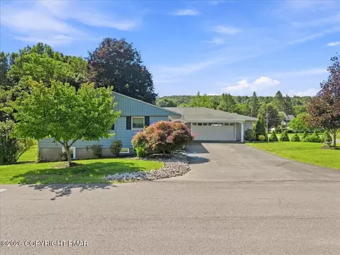 200 Huston Ave, Stroudsburg, PA 18360
