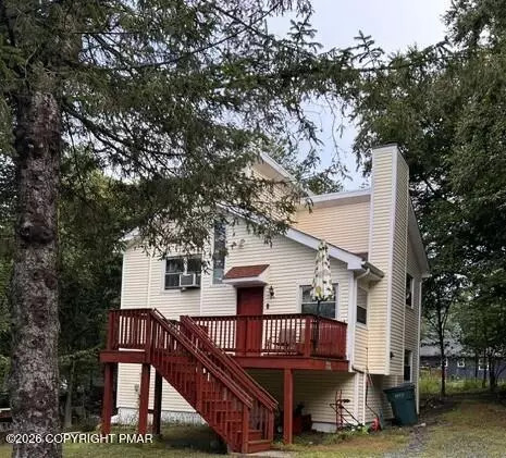 7642 Rainbow Dr, Tobyhanna, PA 18466