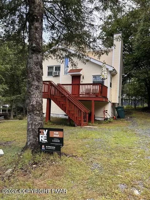 7642 Rainbow Dr, Tobyhanna, PA 18466