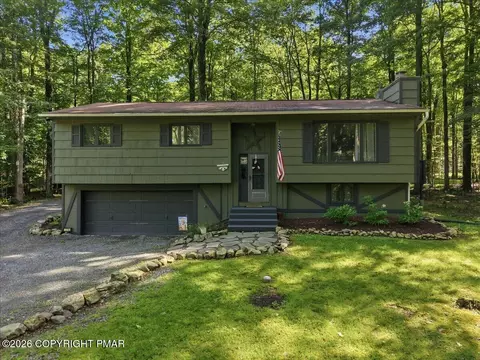 170 Onocop Dr, Pocono Lake, PA 18347
