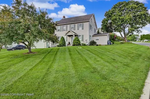 309 Jubilee Dr, Stockertown, PA 18083