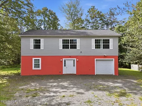 5265 Glen Ter, Tobyhanna, PA 18466