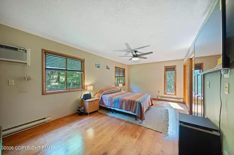 Bedroom - 187 Radcliff Rd, Bushkill, PA 18324 photo 5 of 7