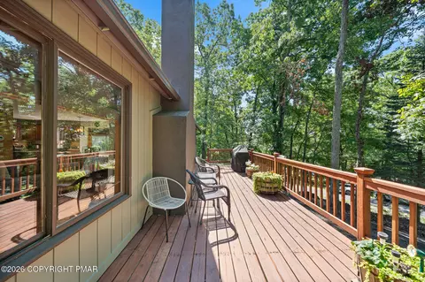 Exterior - 187 Radcliff Rd, Bushkill, PA 18324 photo 1 of 2